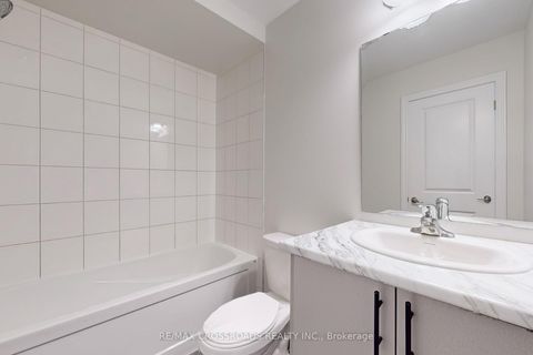 Photo 16 at 384 Okanagan Path, Donevan, Oshawa