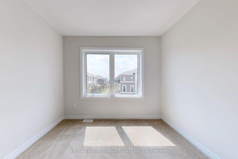 Photo 18 at 384 Okanagan Path, Donevan, Oshawa