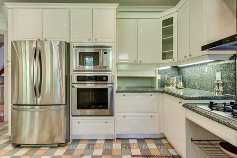 Photo 17 at 270 Spring Garden Avenue, Willowdale East, Toronto