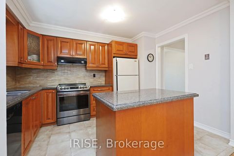Photo 12 at 115 Winter Gardens Trail, Rouge E10, Toronto