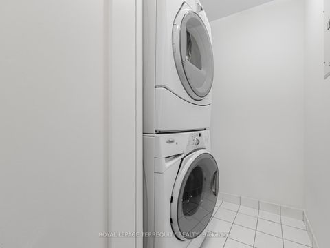 Photo 16 at 3603 - 120 Homewood Avenue, North St. James Town, Toronto