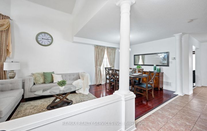 Photo 7 at 87 Queen Mary Drive, Fletcher's Meadow, Brampton