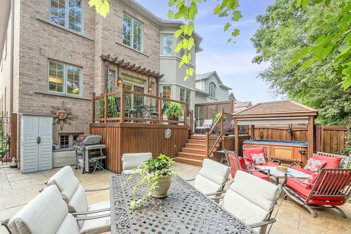 Photo 2 at 2257 Adirondak Trail, WM Westmount, Oakville
