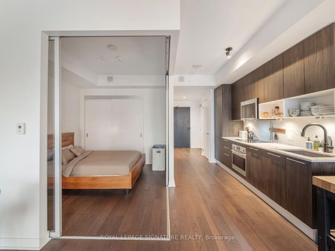 Photo 21 at 905 - 501 Adelaide Street W, Waterfront Communities C1, Toronto
