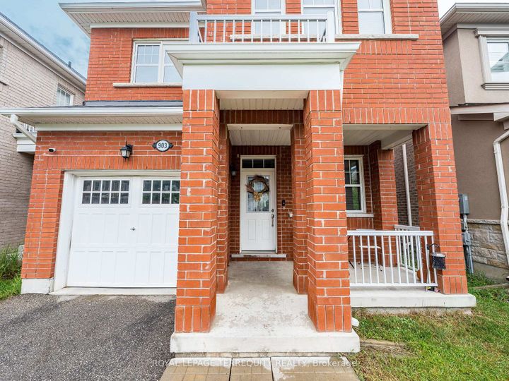 Photo 3 at 903 Penson Crescent, CO Coates, Milton