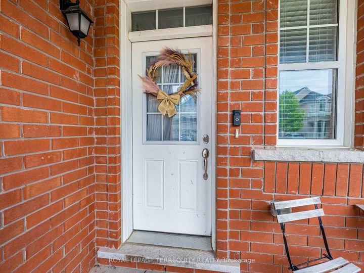 Photo 5 at 903 Penson Crescent, CO Coates, Milton