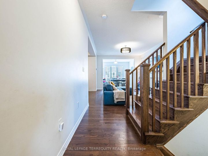 Photo 6 at 903 Penson Crescent, CO Coates, Milton
