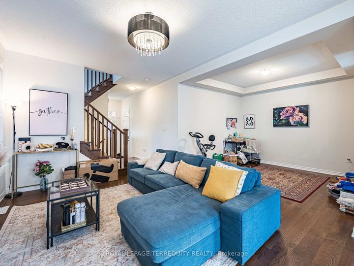 Photo 9 at 903 Penson Crescent, CO Coates, Milton