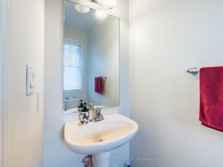 Photo 16 at 903 Penson Crescent, CO Coates, Milton