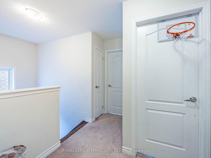 Photo 19 at 903 Penson Crescent, CO Coates, Milton