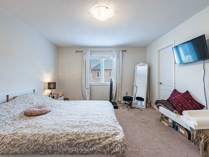 Photo 22 at 903 Penson Crescent, CO Coates, Milton