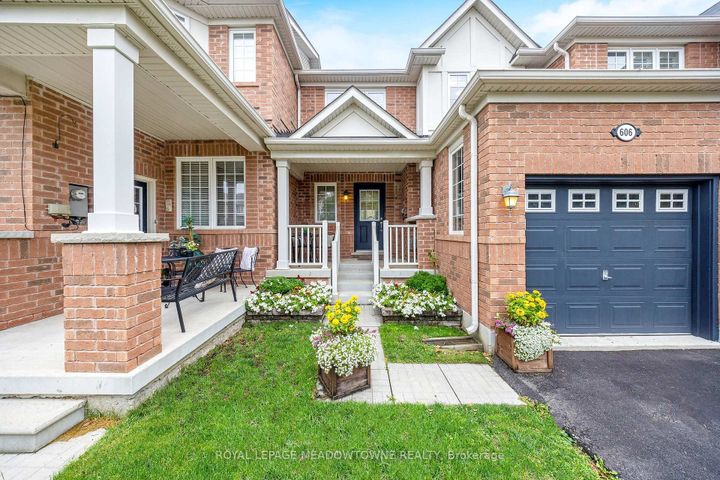 Photo 1 at 606 Cargill Path, CO Coates, Milton