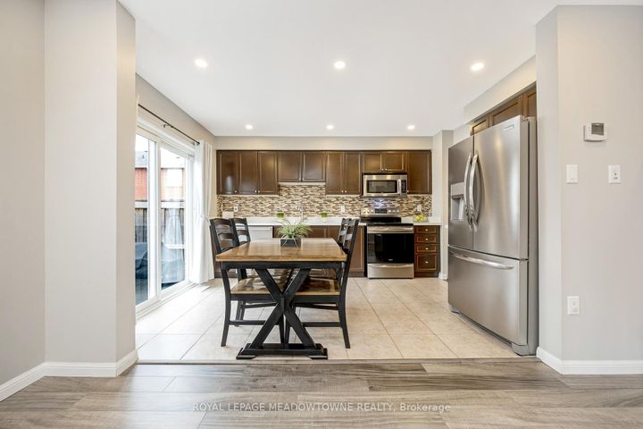 Photo 7 at 606 Cargill Path, CO Coates, Milton