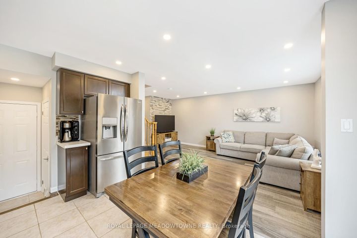 Photo 11 at 606 Cargill Path, CO Coates, Milton