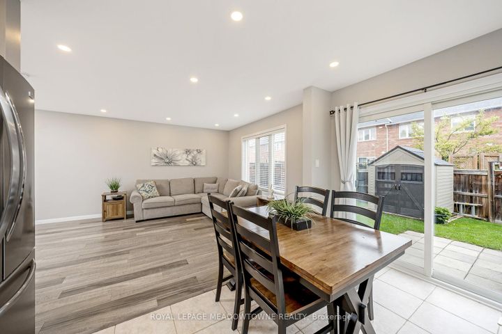 Photo 12 at 606 Cargill Path, CO Coates, Milton