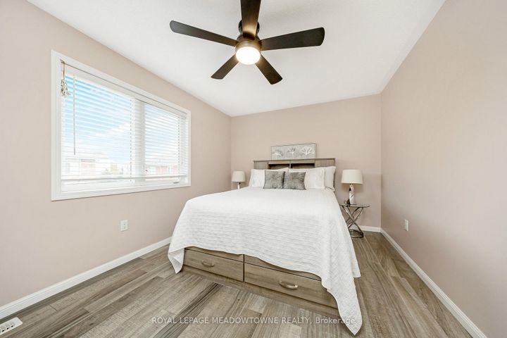 Photo 16 at 606 Cargill Path, CO Coates, Milton