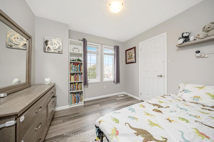 Photo 20 at 606 Cargill Path, CO Coates, Milton