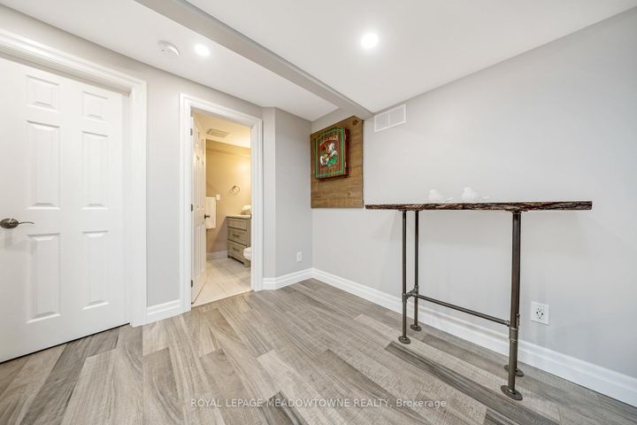 Photo 24 at 606 Cargill Path, CO Coates, Milton