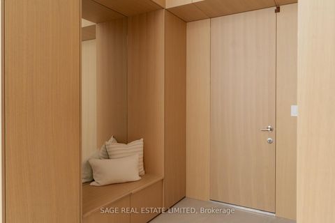 Photo 2 at 38 Ravensbourne Crescent, Rosethorn, Toronto