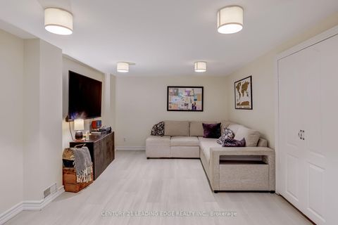 Photo 15 at 52 Green Lanes, City Centre West, Toronto