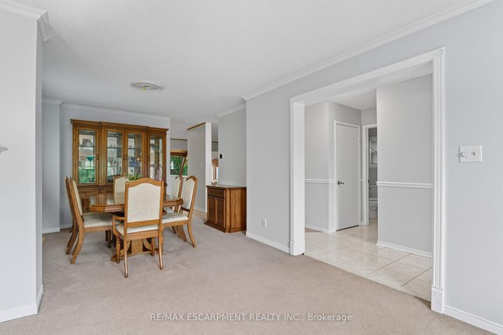 Photo 3 at 2425 Headon Forest Drive, Headon, Burlington