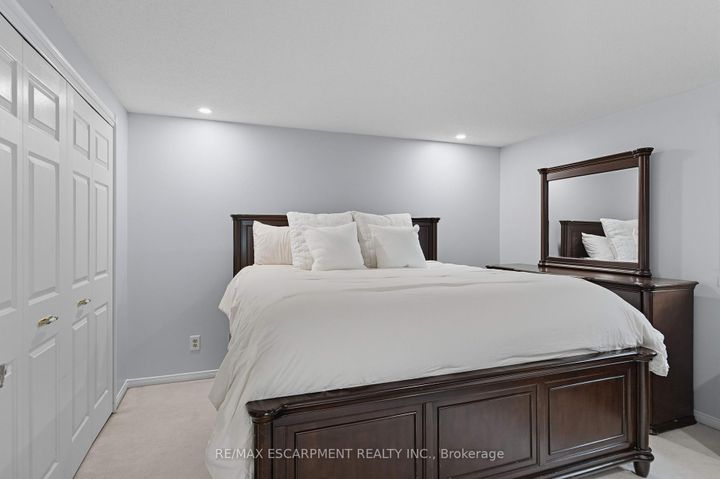 Photo 17 at 2425 Headon Forest Drive, Headon, Burlington
