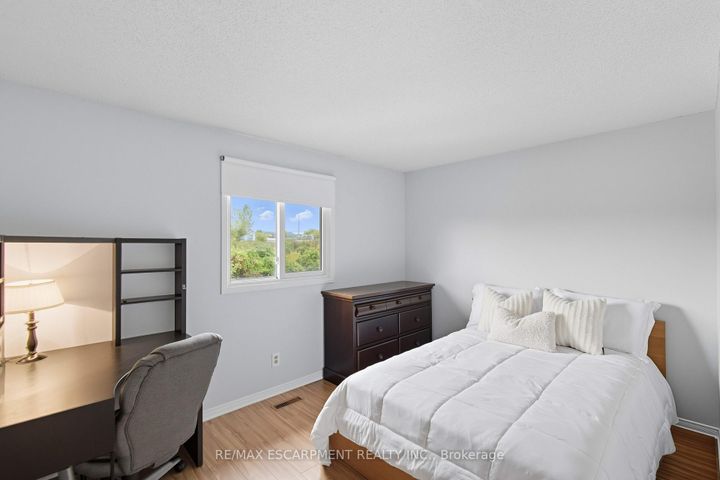 Photo 18 at 2425 Headon Forest Drive, Headon, Burlington