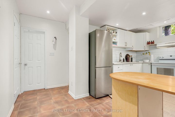 Photo 36 at 21 Nuffield Drive, Guildwood, Toronto