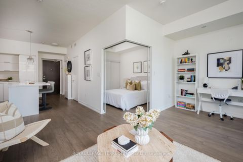 Photo 15 at 303 - 25 Capreol Court, Waterfront Communities C1, Toronto