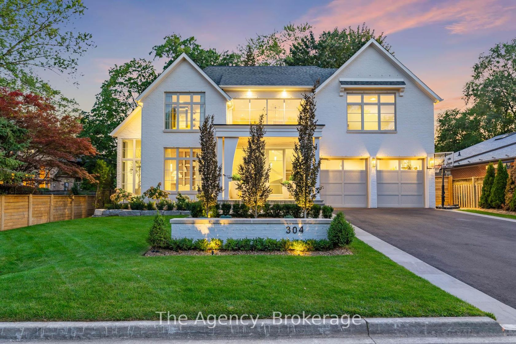304 Pomona Avenue, Roseland, Burlington by Loree Meneguzzi Real Estate 304 Pomona Avenue, Roseland, Burlington