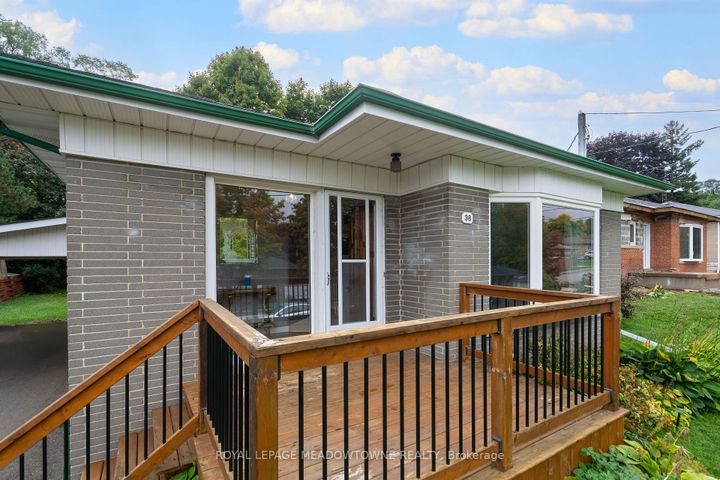 Photo 4 at 36 Hewson Crescent, Georgetown, Halton Hills
