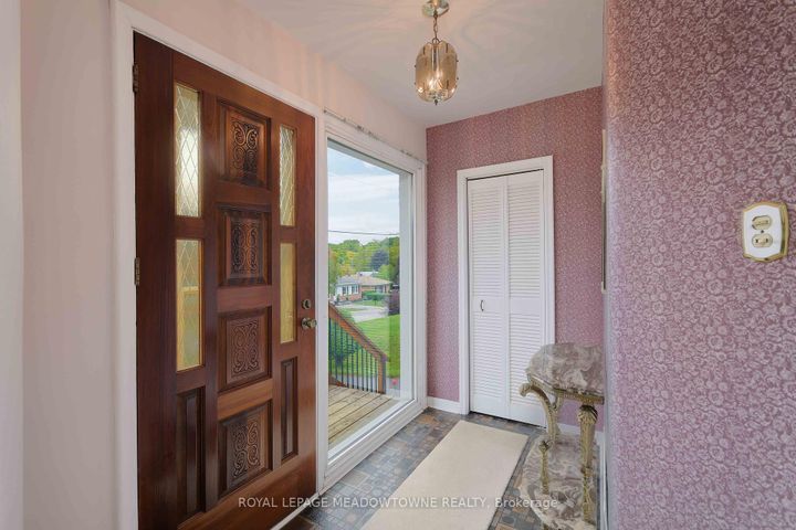 Photo 5 at 36 Hewson Crescent, Georgetown, Halton Hills