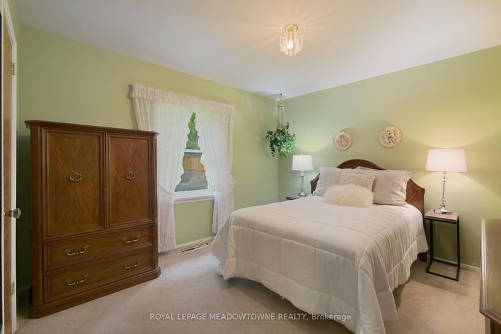 Photo 16 at 36 Hewson Crescent, Georgetown, Halton Hills