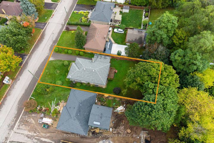 Photo 35 at 36 Hewson Crescent, Georgetown, Halton Hills