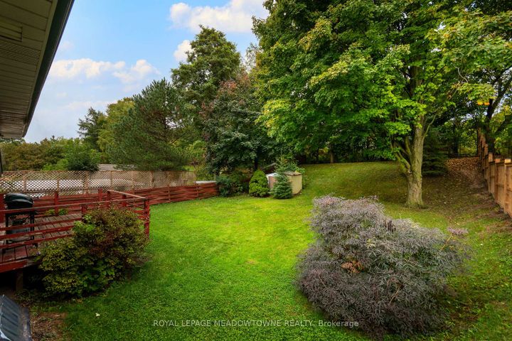 Photo 37 at 36 Hewson Crescent, Georgetown, Halton Hills