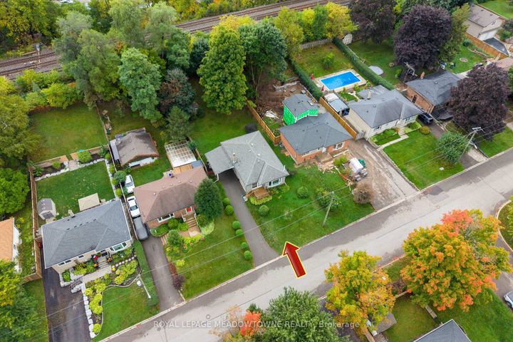 Photo 38 at 36 Hewson Crescent, Georgetown, Halton Hills
