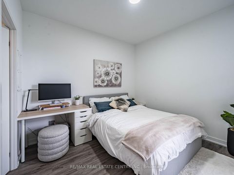 Photo 20 at 429 - 1787 St Clair Avenue W, Pellam Park, Toronto