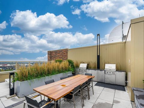 Photo 34 at 429 - 1787 St Clair Avenue W, Pellam Park, Toronto