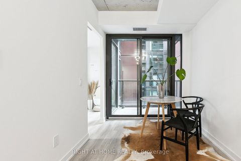 Photo 8 at 401 - 28 Eastern Avenue, Moss Park, Toronto Photo 8 at 401 - 28 Eastern Avenue, Moss Park, Toronto