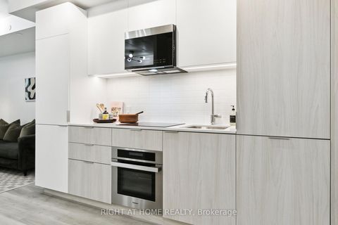 Photo 15 at 401 - 28 Eastern Avenue, Moss Park, Toronto