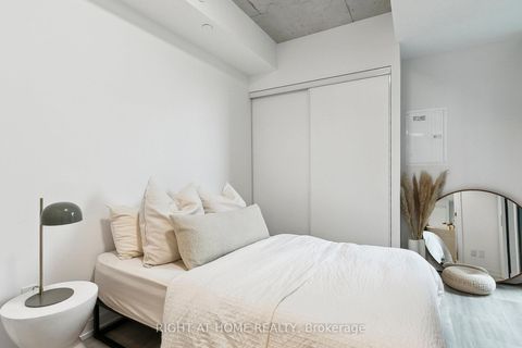 Photo 18 at 401 - 28 Eastern Avenue, Moss Park, Toronto