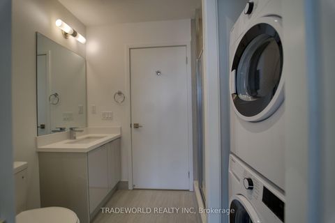 Photo 11 at 909 - 2908 Highway 7, Concord, Vaughan