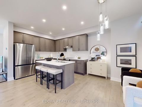 Photo 5 at 10 Pevensey Lane, Angus Glen, Markham