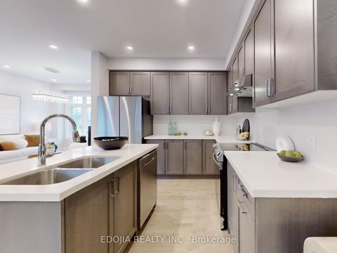 Photo 6 at 10 Pevensey Lane, Angus Glen, Markham