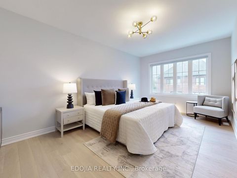 Photo 16 at 10 Pevensey Lane, Angus Glen, Markham