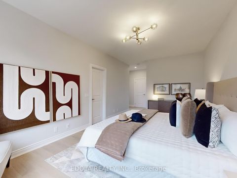 Photo 17 at 10 Pevensey Lane, Angus Glen, Markham