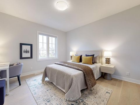 Photo 21 at 10 Pevensey Lane, Angus Glen, Markham