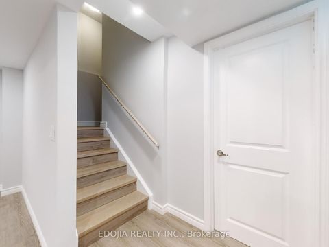 Photo 29 at 10 Pevensey Lane, Angus Glen, Markham