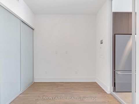 Photo 8 at 418 - 118 Merchants Wharf Avenue, Waterfront Communities C8, Toronto