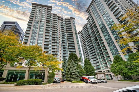 Photo 3 at 1116 - 31 Bales Avenue, Willowdale East, Toronto